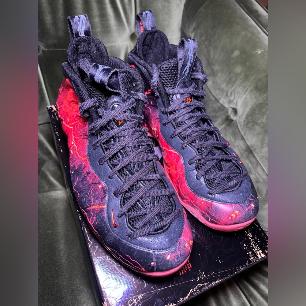 Nike “Vecna,Stranger Things” Foamposite 10 - Picture 8 of 13